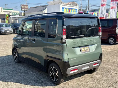Mitsubishi Delica Mini