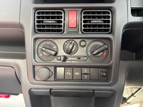 Mazda Scrum Truck