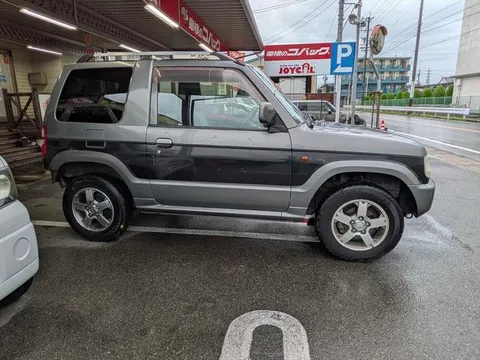Mitsubishi Pajero Mini