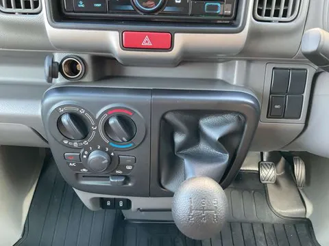 Nissan Clipper