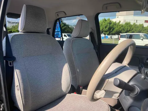 Daihatsu Mira Tocot