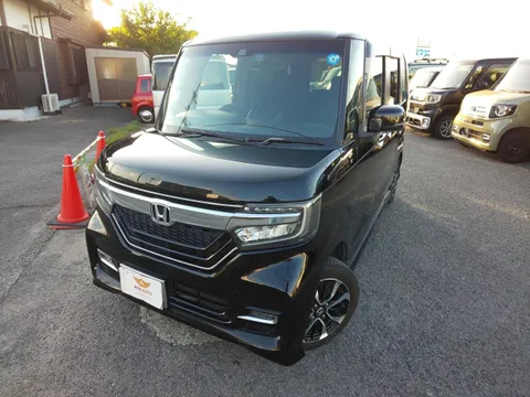 Honda N-BOX Custom