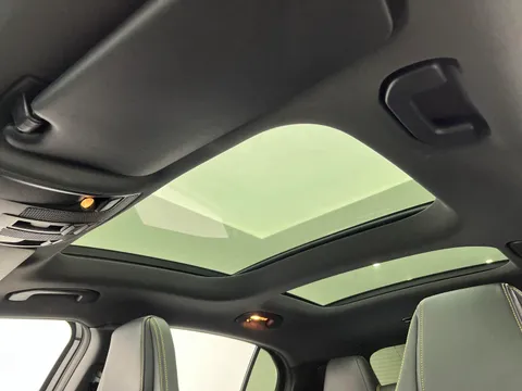 Mercedes-Benz Mercedes-Benz GLA
