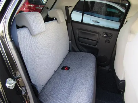 Daihatsu Mira Tocot