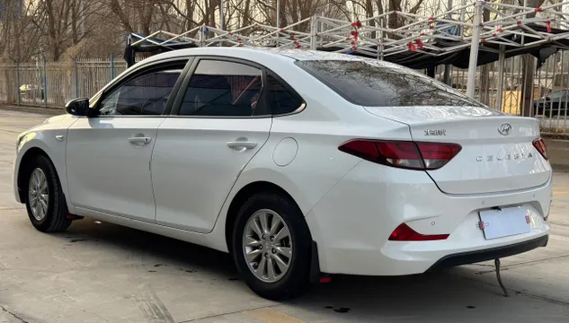 Hyundai Elantra (Avante)