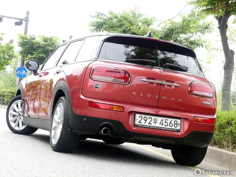 MINI Clubman