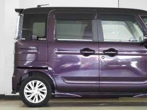 Suzuki Spacia Custom