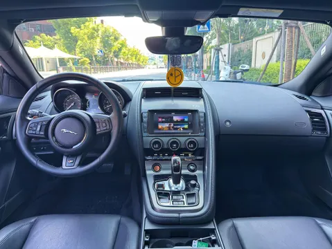 Jaguar F-Type