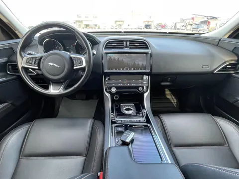 Jaguar XEL