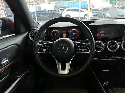 Mercedes-Benz Mercedes-Benz GLB
