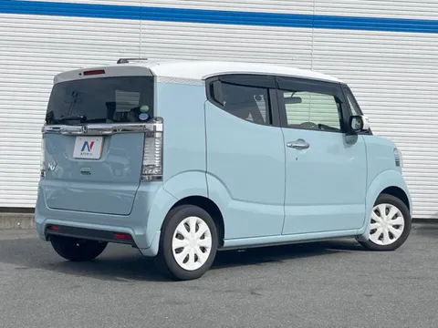 Honda N-BOX Slash