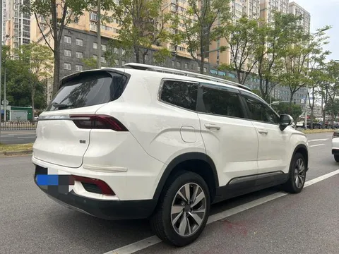 Geely Haoyue