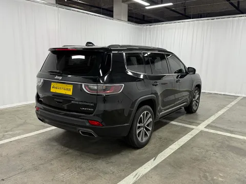 Jeep Grand Commander
