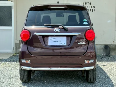 Daihatsu Cast
