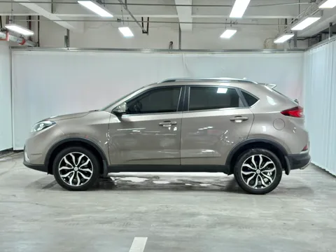 MG GS