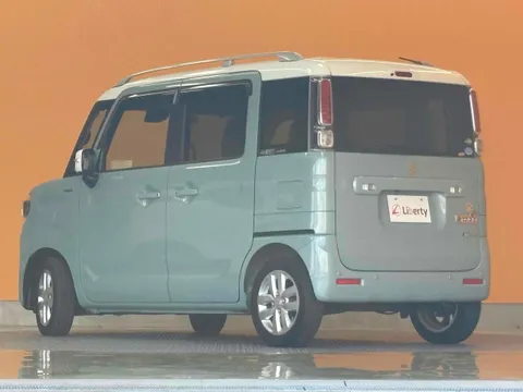 Suzuki Spacia