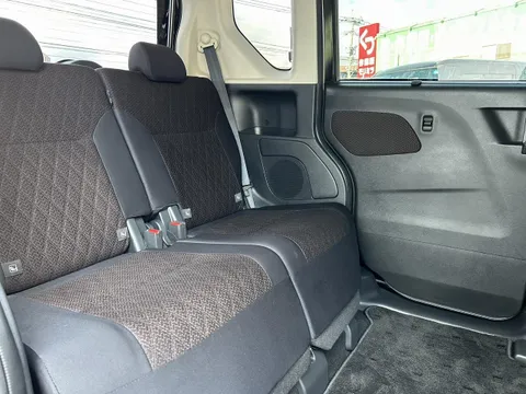 Mitsubishi eK X Space