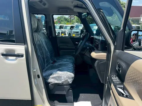Mitsubishi Delica Mini
