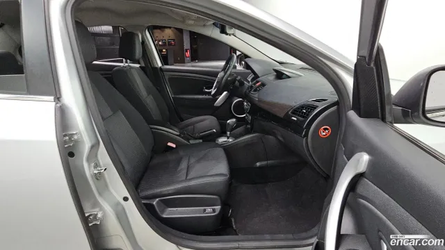 Renault SM3