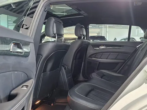 Mercedes-Benz Mercedes-Benz CLS