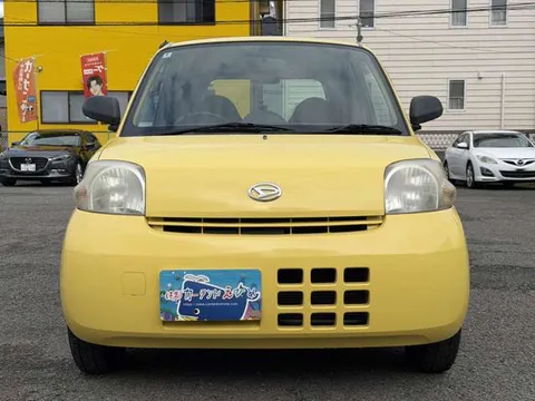 Daihatsu Esse