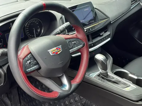 Cadillac CT4