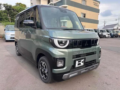 Mitsubishi Delica Mini