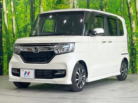 Honda N-BOX Custom