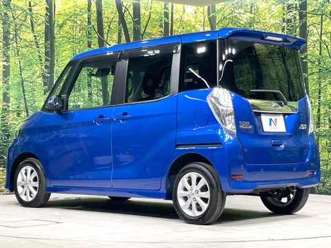 Nissan Dayz Roox
