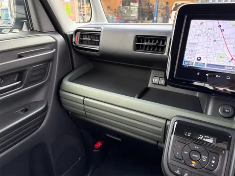 Suzuki Spacia Gear