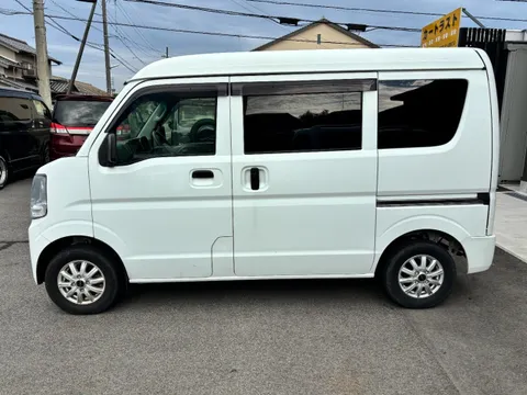 Mitsubishi Minicab Van