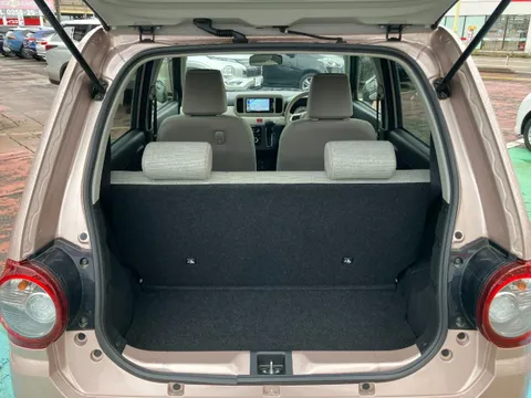 Daihatsu Mira Tocot