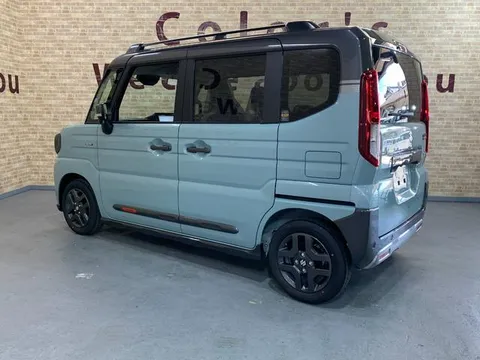 Suzuki Spacia Gear