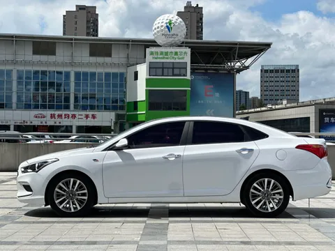 Hyundai Mistra