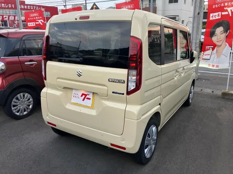 Suzuki Spacia