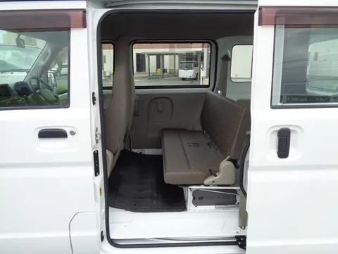 Mitsubishi Minicab Van