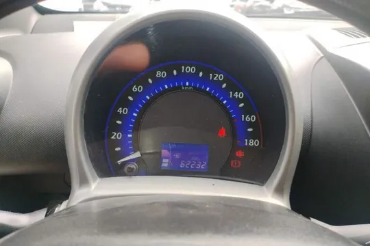 BYD F0