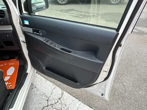 Toyota Pixis Space