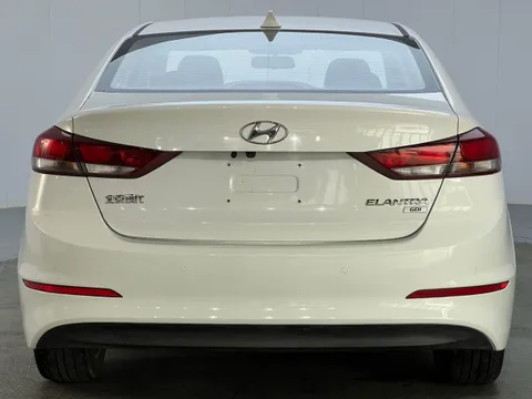 Hyundai Elantra (Avante)