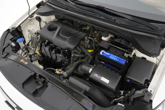 Hyundai Elantra (Avante)