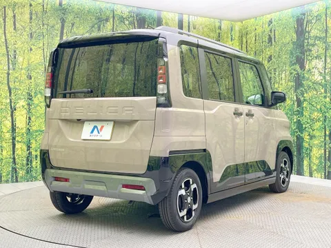Mitsubishi Delica Mini