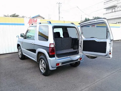 Mitsubishi Pajero Mini