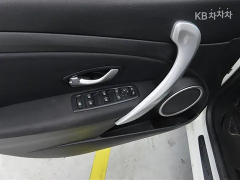 Renault SM3