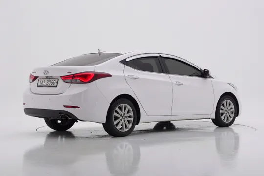 Hyundai Elantra (Avante)