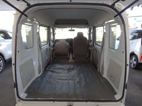 Mitsubishi Minicab Van