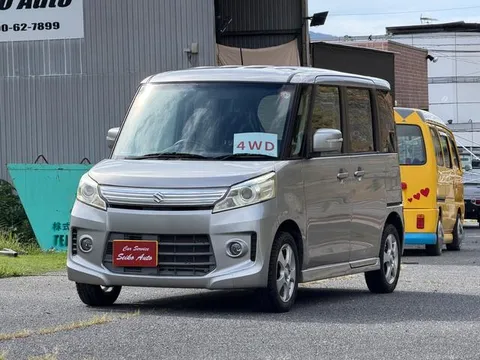 Suzuki Spacia
