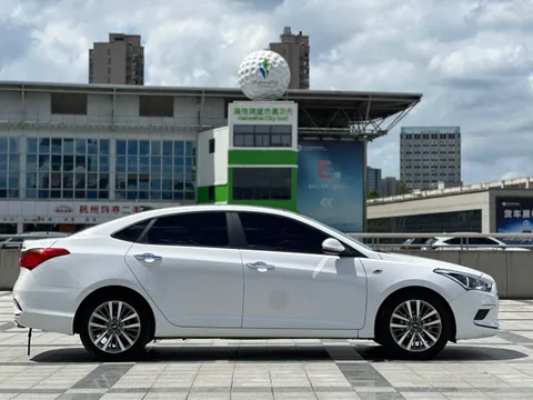 Hyundai Mistra