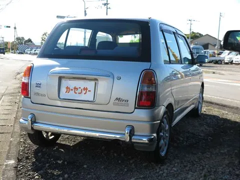 Daihatsu Mira Gino