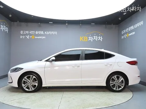 Hyundai Elantra (Avante)