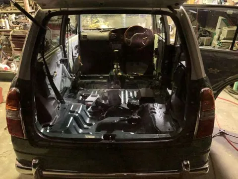 Daihatsu Mira Gino